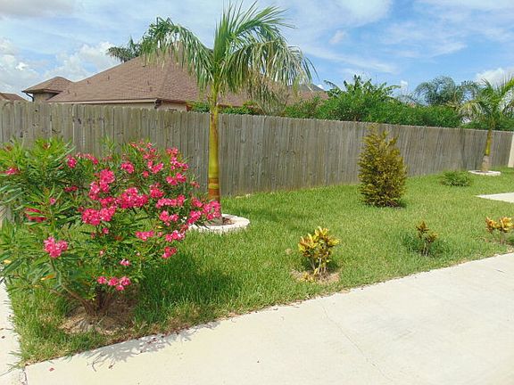 3rd image of 6909 Wild Olive Dr