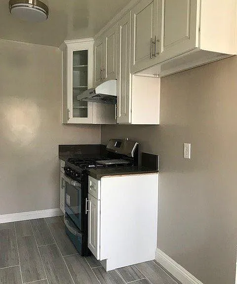 400 N Maple Ave #9 — Photo 4