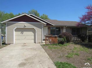 1524 Savage St, Eudora, KS 66025