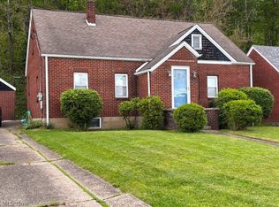 1006 3rd Ave, New Cumberland, WV 26047