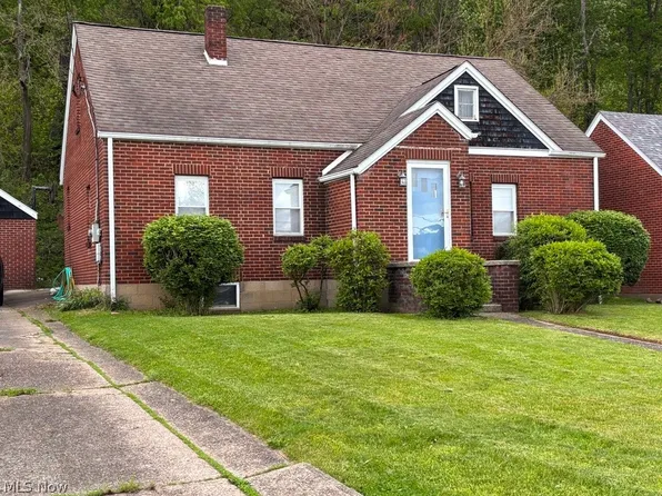 1006 3rd Ave, New Cumberland, WV 26047