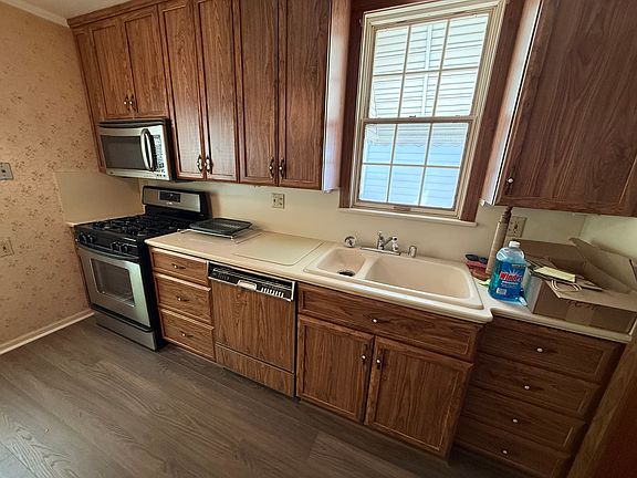 4th image of 4865 Rosalie St
