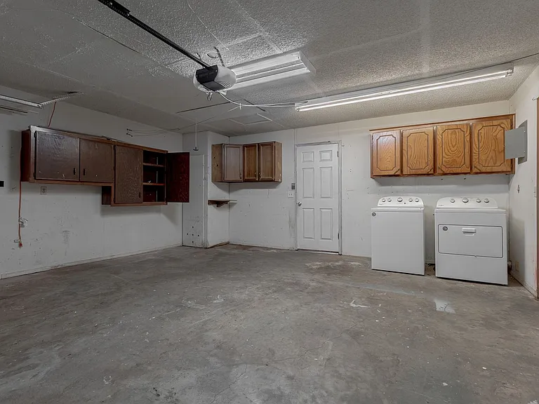 821 Peregrine Dr — Photo 53
