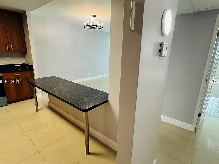 19390 Collins Ave #624 — Photo 3