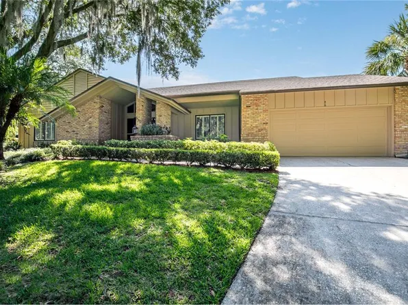 510 High Point Dr, Mount Dora, FL 32757