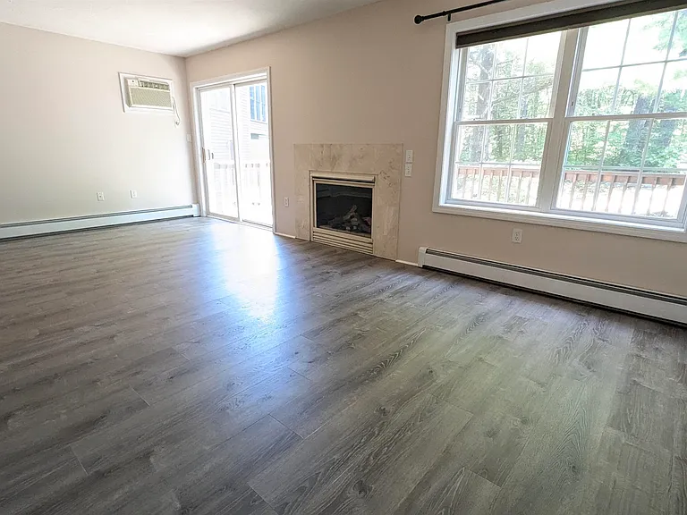 1465 Hooksett Rd #79 — Photo 10