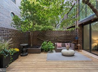 15 Saint James Ct #7, Philadelphia, PA 19106