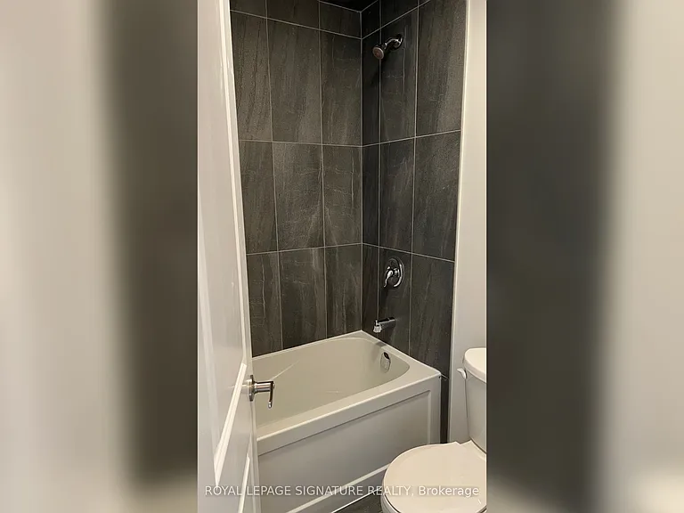 3128 Turner Cres — Photo 23