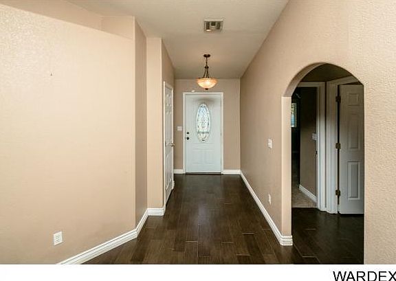 3rd image of 2881 Desert Greens Dr
