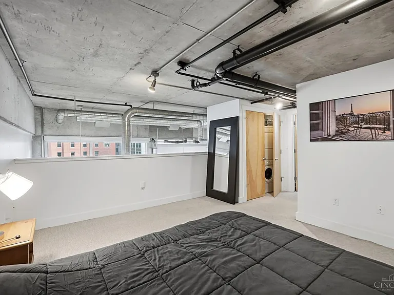 353 W 4th St #209 — Photo 22