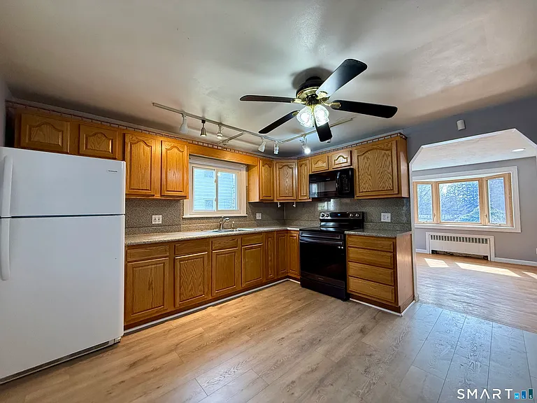 37 Alexander Ave #1 — Photo 6