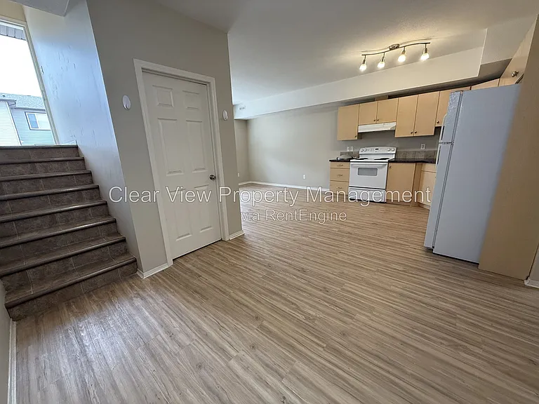 2118 18th Ave #210 — Photo 2