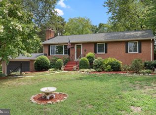 1329 Devils Reach Rd, Woodbridge, VA 22192