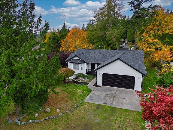 2nd image of 752 Tillamuk Drive