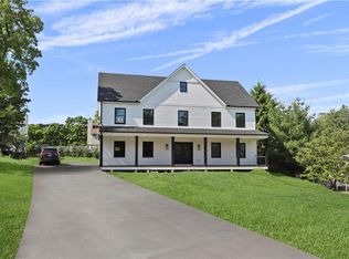 10 Danand Ln, Patterson, NY 12563