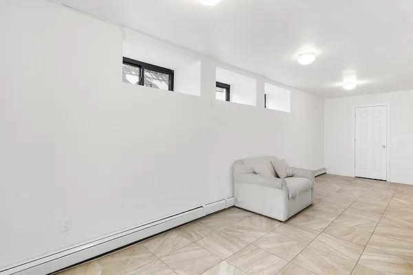 Rented by Compass | media 7