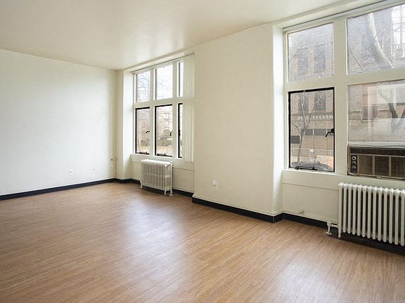2nd image of 400 11th St APT 104