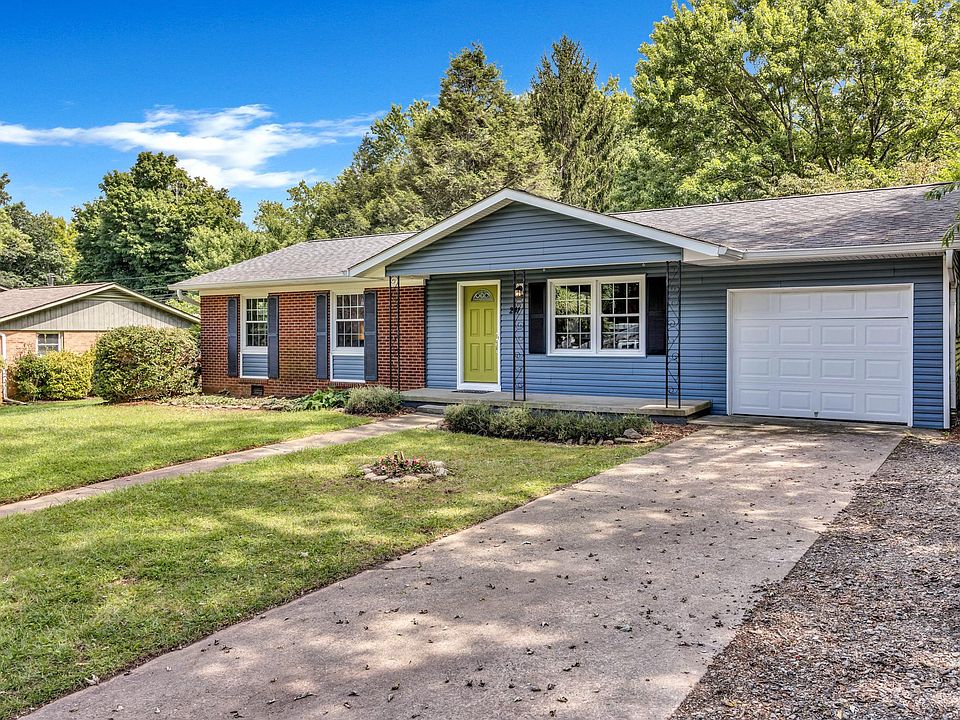 241 Saint Johns St, Arden, NC 28704 Zillow