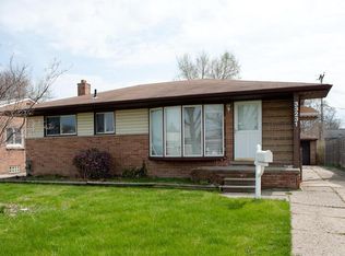 33231 Sheridan St, Garden City, MI 48135