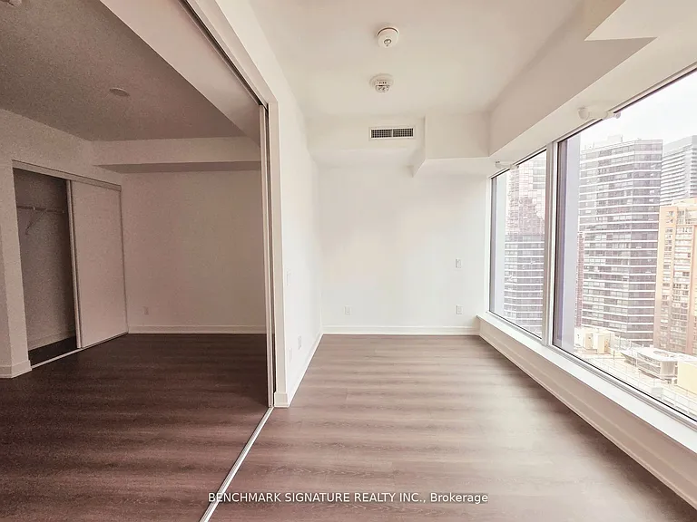 8 Wellesley St E #2705 — Photo 8
