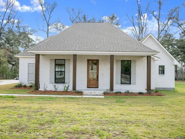 7210 Riverbank Dr, Denham Springs, LA 70706