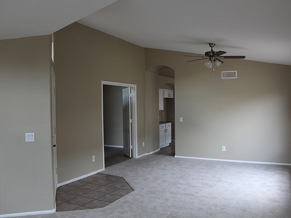 4th image of 2622 N 109th Ave