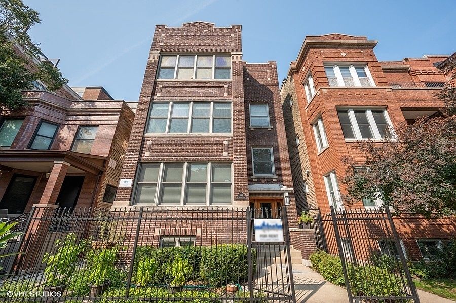 1st image of 658 W Aldine Ave