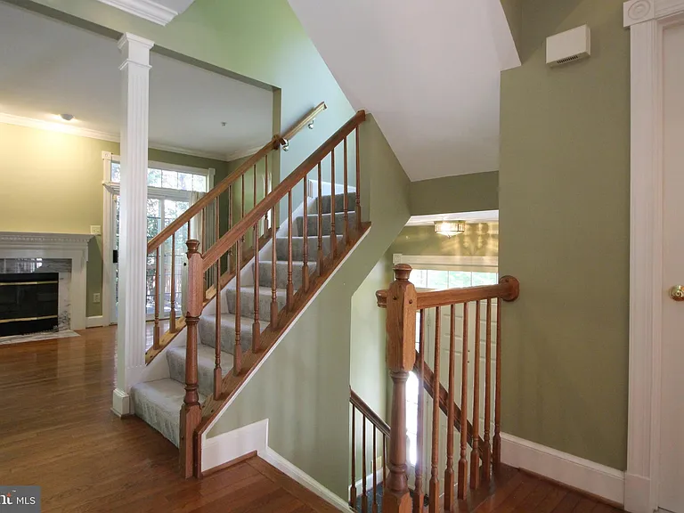 6032 Kelsey Ct — Photo 3