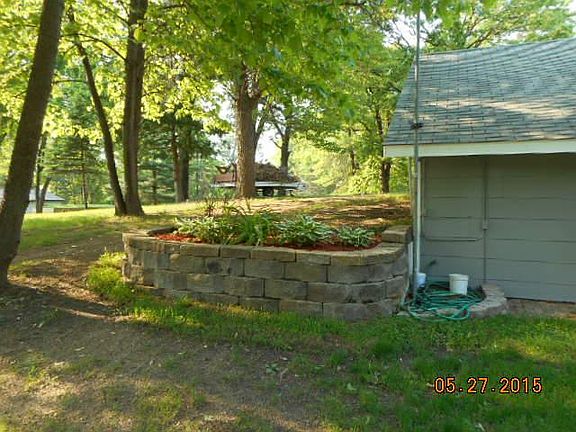 3rd image of 607 334th Ave NE