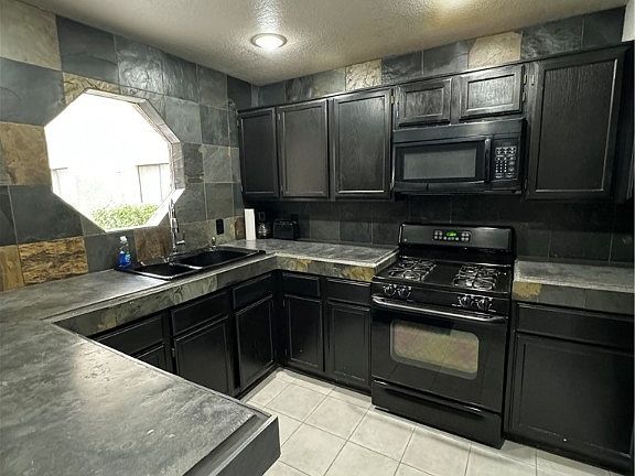5th image of 5064 S Rainbow Blvd Unit 103