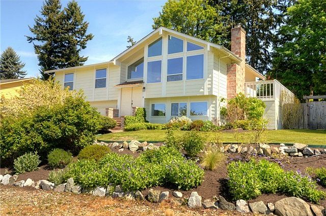 Photos taken on a spectacular spring day!  The garden is just co