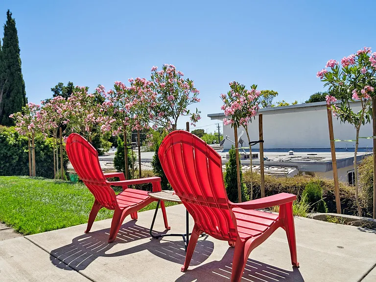 3441 Laguna Ave #2 — Photo 44