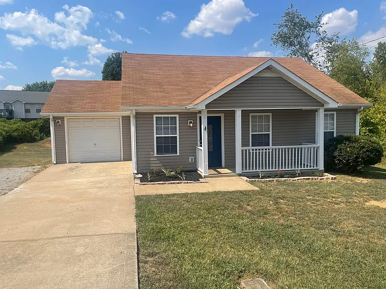 1031 McClardy Rd — Photo 1