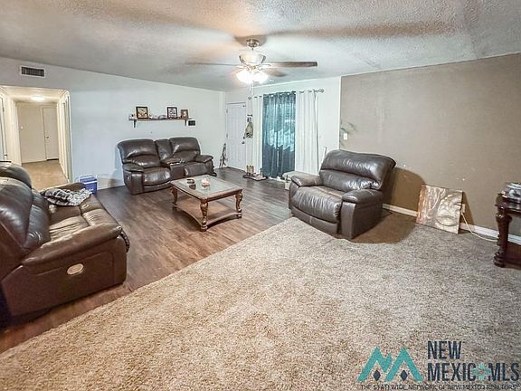 3rd image of 1622 N Gila Dr