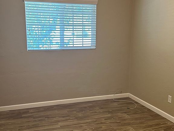 5th image of 2521 E Highland Ave