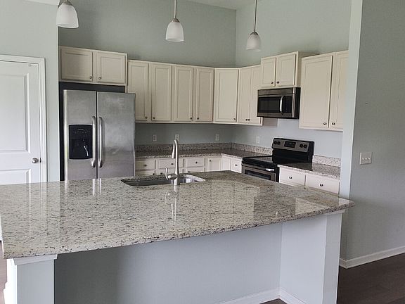 3rd image of 107 Westover Dr