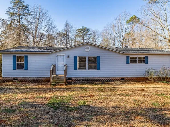 514 Dewayne Dr, Wellford, SC 29385