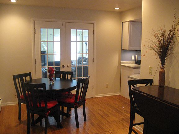 5th image of 125 Hillside Ct