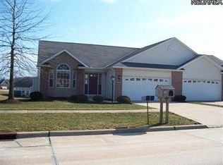 1969 Coventry Dr, Brunswick, OH 44212