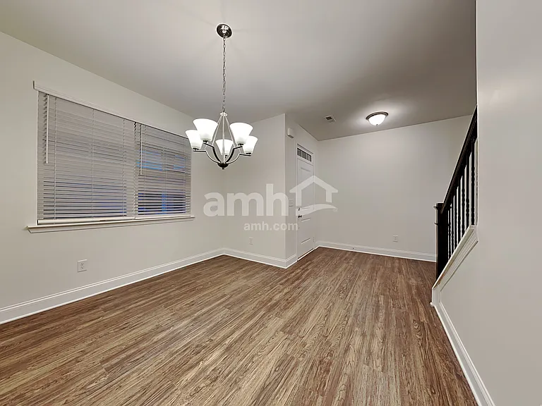 5065 Hudson Valley Dr — Photo 9