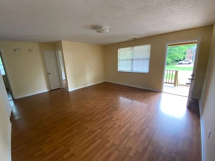 2 bed, 2.0 bath, 900 sqft, $850 — Photo 4