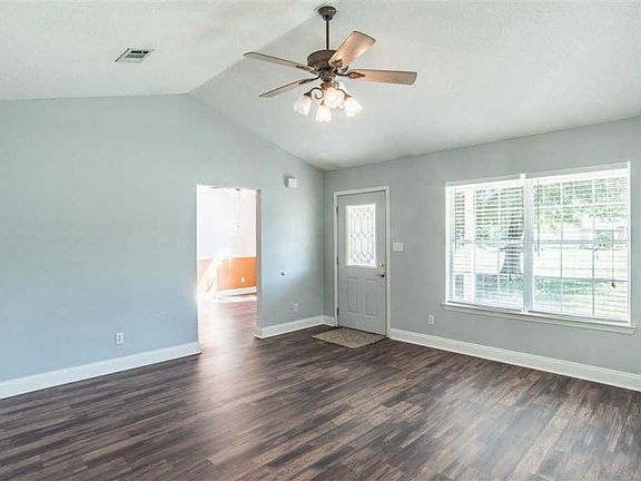 2nd image of 6220 Silver Oak Dr