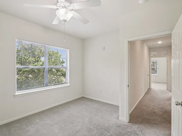 Tuckaway Apartment Homes — Photo 29