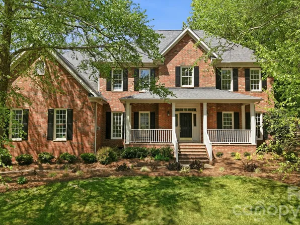 5510 Providence Glen Rd, Charlotte, NC 28270