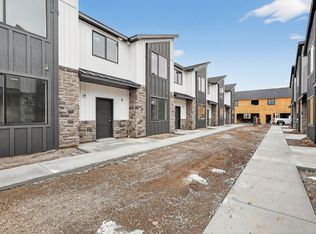 687 S Curlew Dr, Idaho Falls, ID 83401