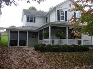 550 Indiana Ave, Chester, WV 26034