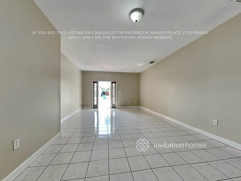 13614 SW 124th Avenue Rd — Photo 3