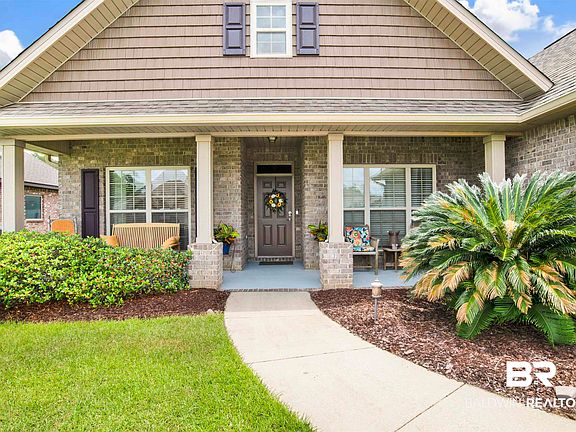 3rd image of 347 Thornhill Cir