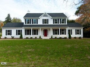 1 Galloping Hill Rd, Bethel, CT 06801
