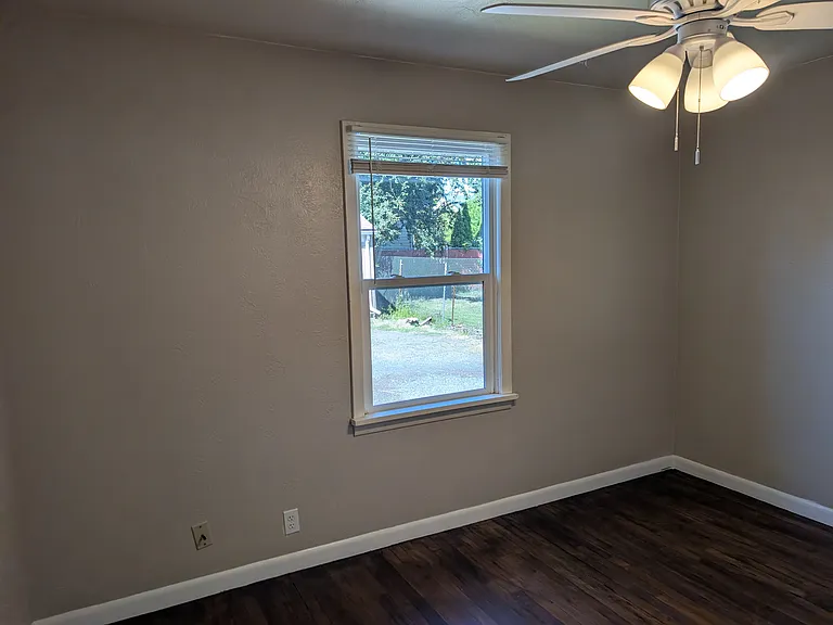 2265 Breyman St NE — Photo 15